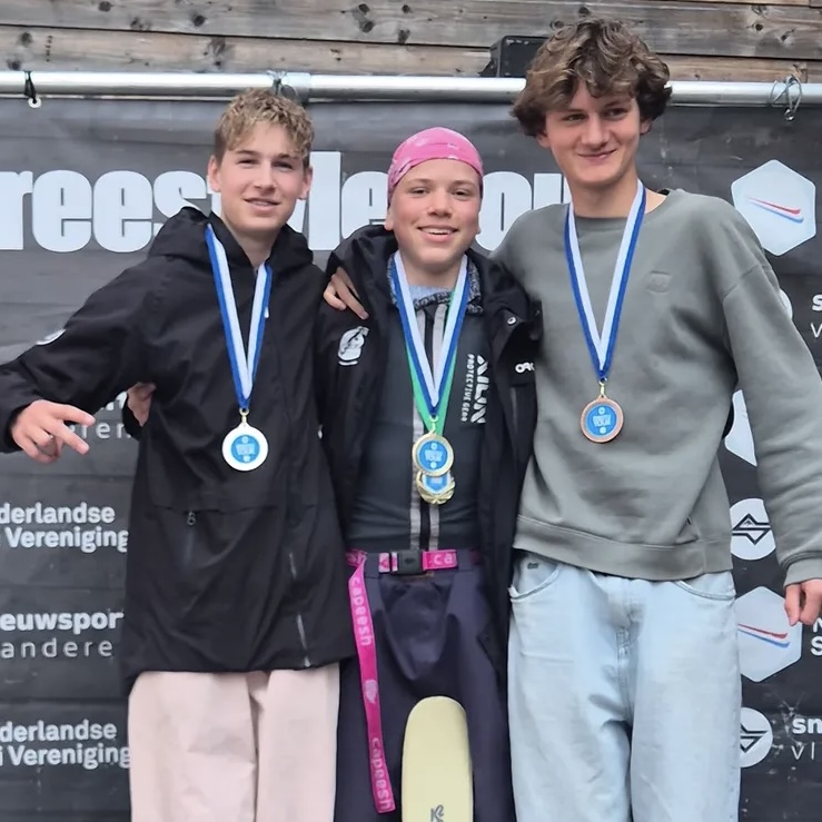 Djustin Folgers domineert Freestyle Tour met 3 keer goud