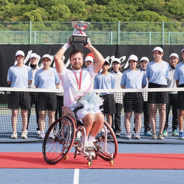 Sam Schröder pakt dubbele titel op Japan Open 