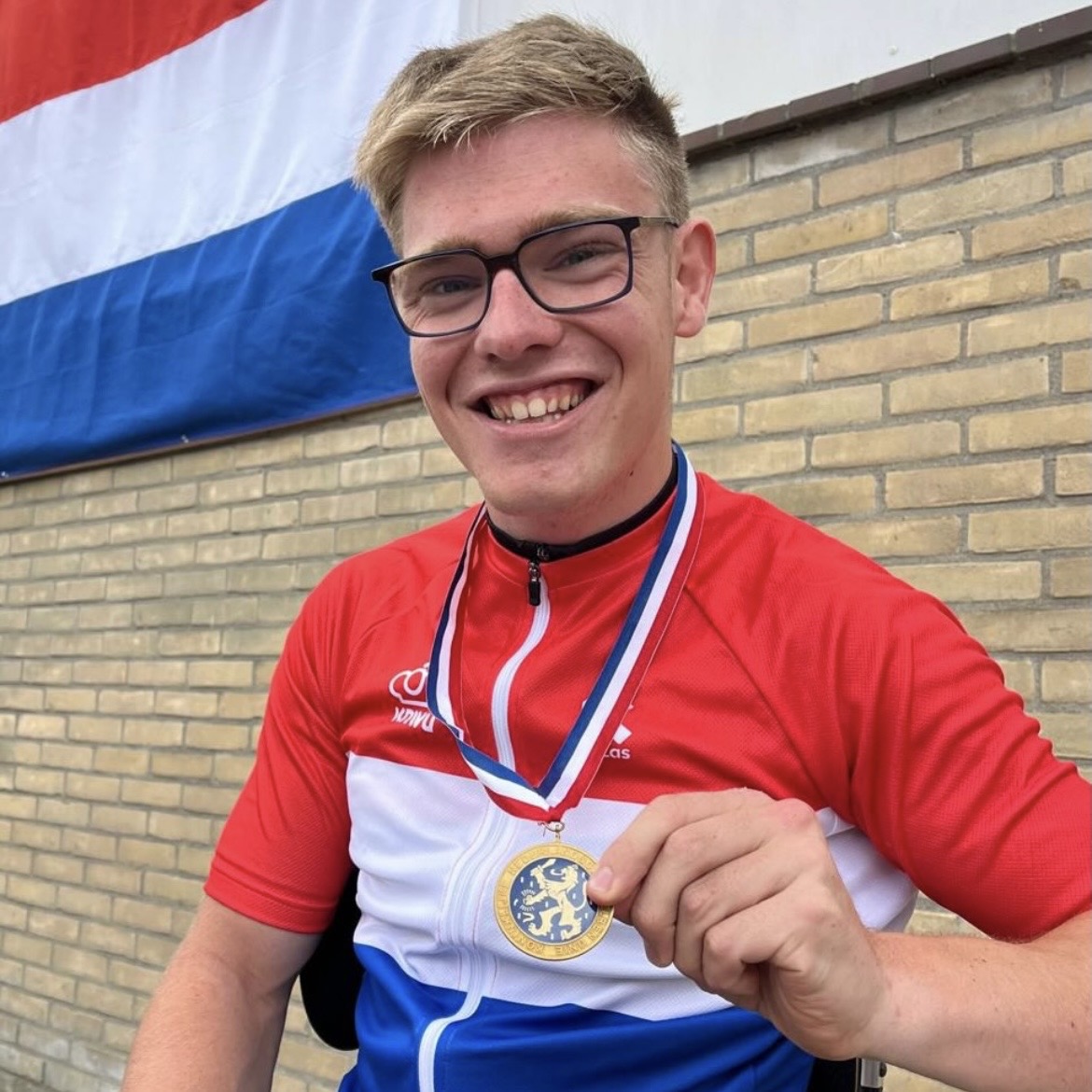 Tijs Hesen pakt de Nederlandse Titel op de wegrit