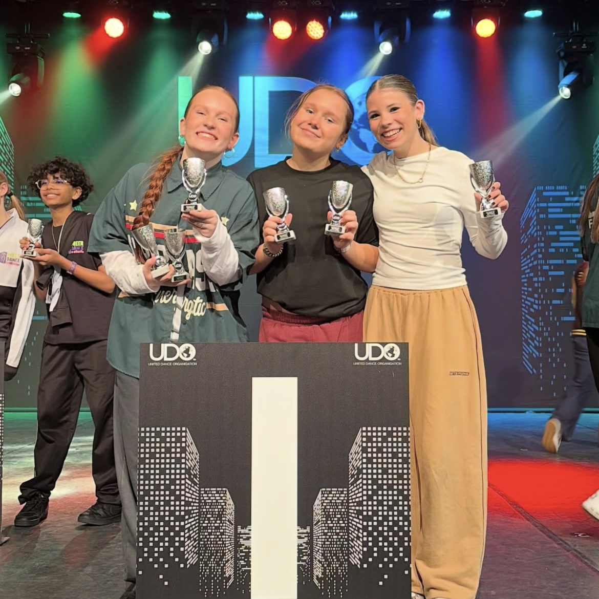 Yfke Langerak wint twee prijzen met haar dansperformances bij UDO Eemnes