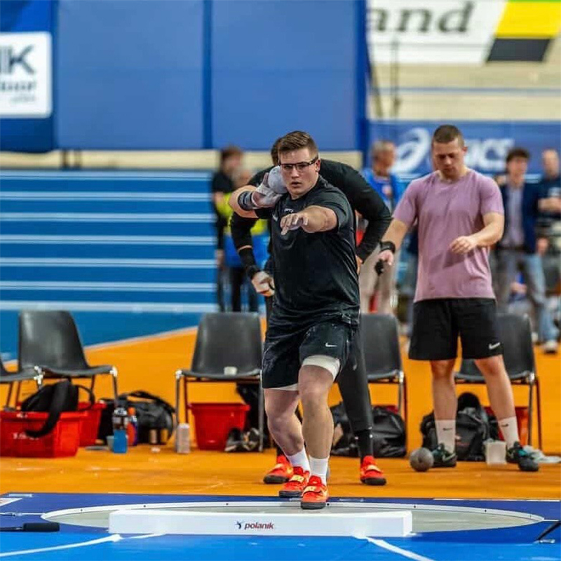 Matyas Kerekgyarto verovert brons bij NK Indoor kogelstoten